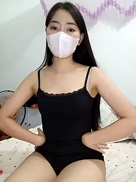 Xiangchuu online show from May 13, 5:20 pm