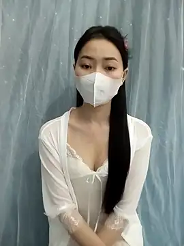 Xiangchuu online show from April 22, 3:30 pm
