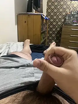 safadogggg online show from April 15, 8:42 am