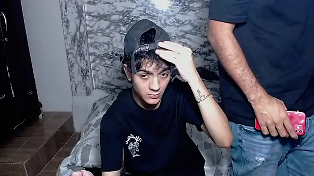 Snapshot of escanor_ar chatting on March 27, 10:00 pm escanor ar online show from March 27, 10:00 pm