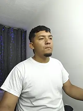 Itsdavidxxx online show from May 9, 6:28 am
