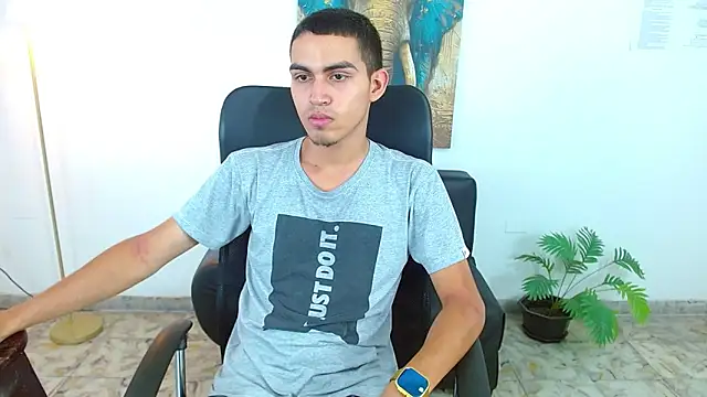 lucass 18 online show from March 28, 7:59 pm