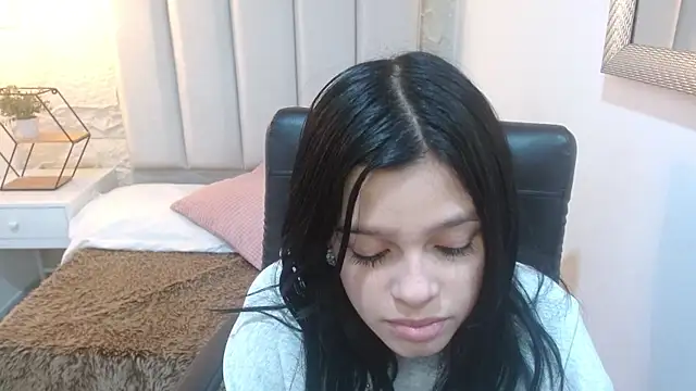 mia velvetk online show from April 14, 3:00 am