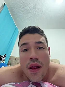 Samuel Mill4 online show from April 18, 2:03 am