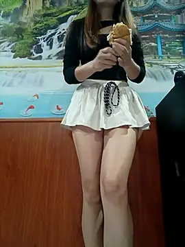 Snapshot of Aurora_Nova chatting on May 9, 10:35 pm Aurora Nova online show from May 9, 10:35 pm