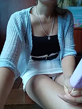 Snapshot of Aurora_Nova chatting on June 5, 7:14 am Aurora Nova online show from June 5, 7:14 am