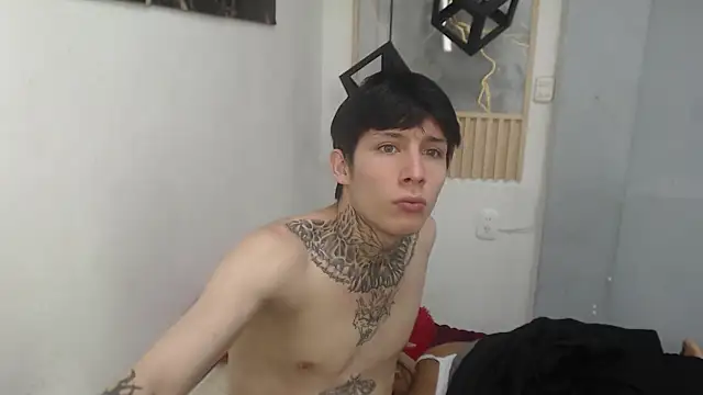 naty 18 online show from May 18, 8:19 am