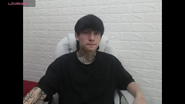 naty 18 online show from April 2, 5:58 am