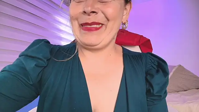 Snapshot of Cinthya_roberts chatting on June 25, 7:30 pm Cinthya roberts online show from June 25, 7:30 pm