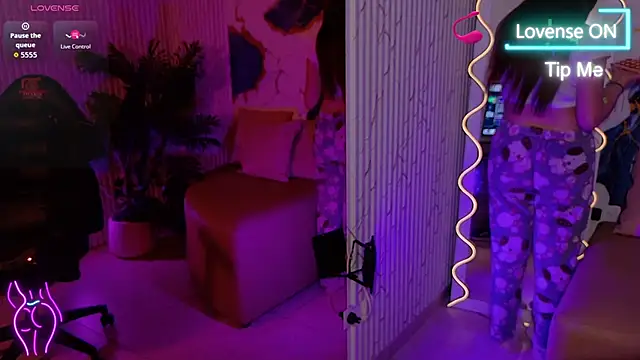 Tiiana tay online show from May 23, 3:16 am