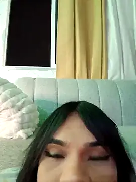 Snapshot of ExoticDarkDoll chatting on April 9, 8:53 am ExoticDarkDoll online show from April 9, 8:53 am