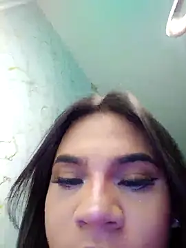 Snapshot of ExoticDarkDoll chatting on April 3, 8:43 am ExoticDarkDoll online show from April 3, 8:43 am