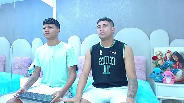 party duo playboy online show from March 29, 2:35 am