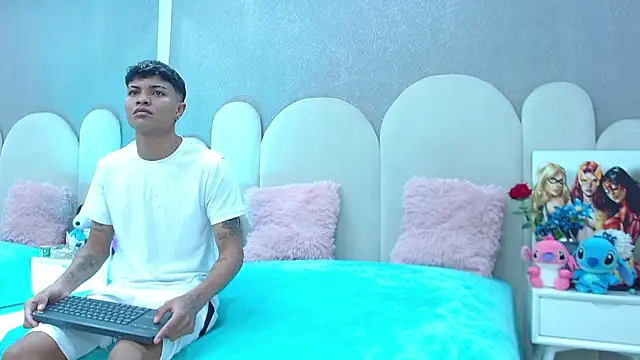 party duo playboy online show from March 25, 6:57 am