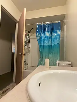 Honeyy bunzzxoxo online show from April 16, 11:18 pm