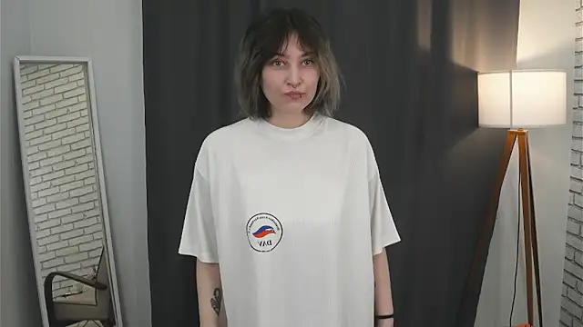 WavaMaddison online show from March 26, 3:27 am