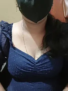 Latha lovely online show from May 22, 2:04 pm