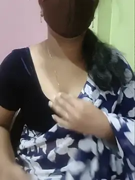 Latha lovely online show from June 20, 2:05 am