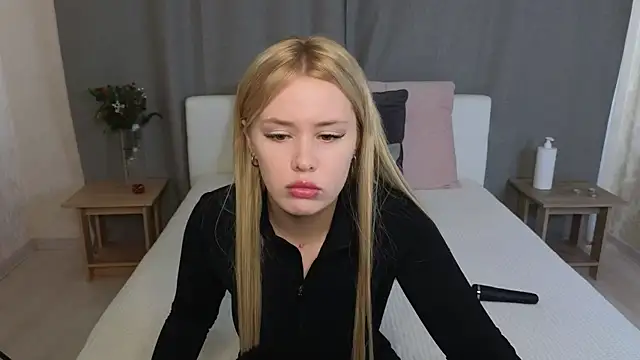 MelissaAvis online show from June 2, 5:40 am