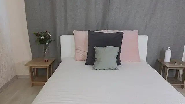 MelissaAvis online show from June 18, 5:28 am