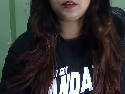 Snapshot of shivi_jaan chatting on May 9, 1:09 am shivi jaan online show from May 9, 1:09 am