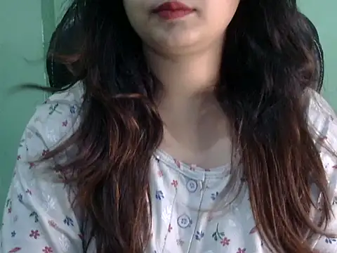 Snapshot of shivi_jaan chatting on May 1, 3:22 am shivi jaan online show from May 1, 3:22 am
