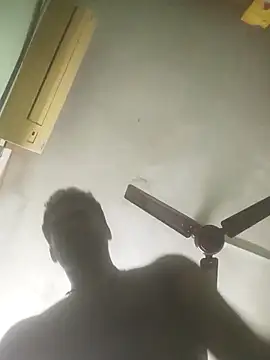 kkTarzan online show from April 18, 5:04 pm