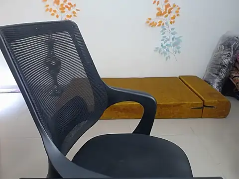 Snapshot of sweety_gaur chatting on June 4, 4:39 am sweety gaur online show from June 4, 4:39 am