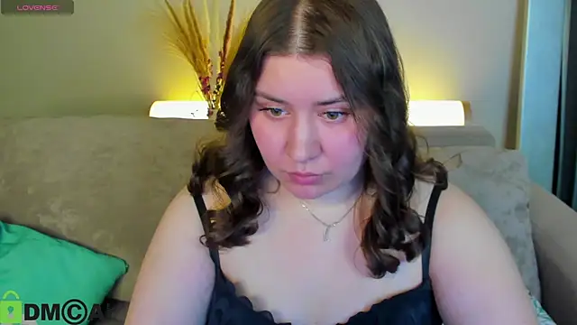 Maya Raay online show from April 10, 1:12 am