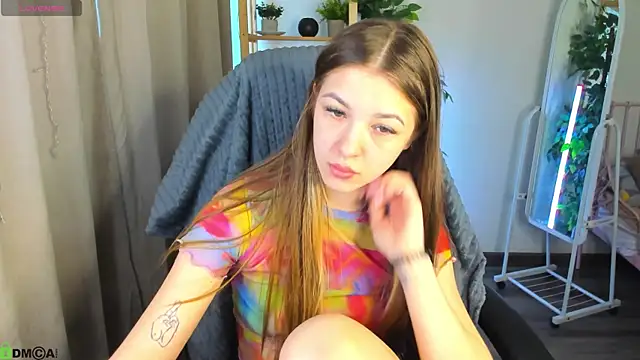 Miss Shanel online show from May 30, 1:01 am