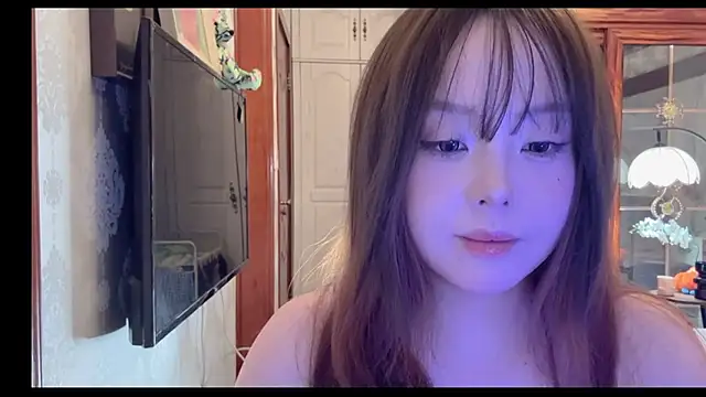 thelittlexx online show from June 4, 7:57 am