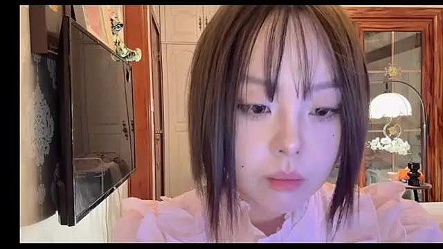 thelittlexx online show from June 2, 7:41 am