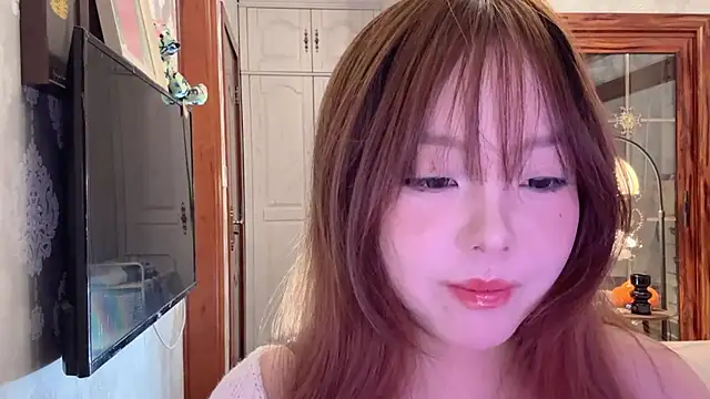 thelittlexx online show from May 16, 7:40 am