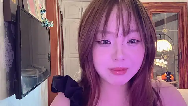 thelittlexx online show from May 14, 7:49 am