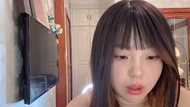 thelittlexx online show from May 3, 12:09 pm