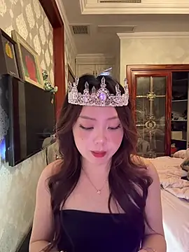 thelittlexx online show from April 9, 12:22 pm