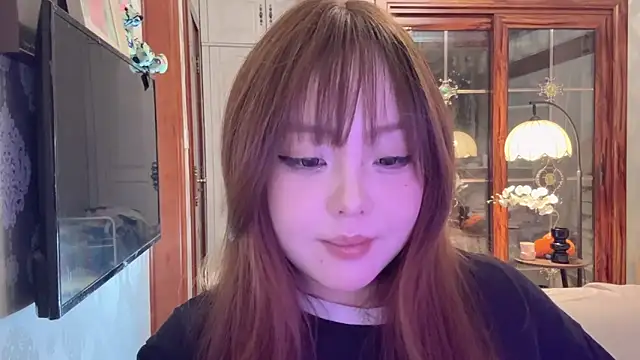 thelittlexx online show from May 13, 7:37 am