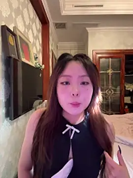 thelittlexx online show from April 12, 12:19 pm