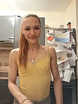 SlimBellaOfficial online show from April 14, 8:36 pm