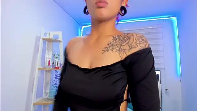 Sara Red X online show from April 1, 4:14 am