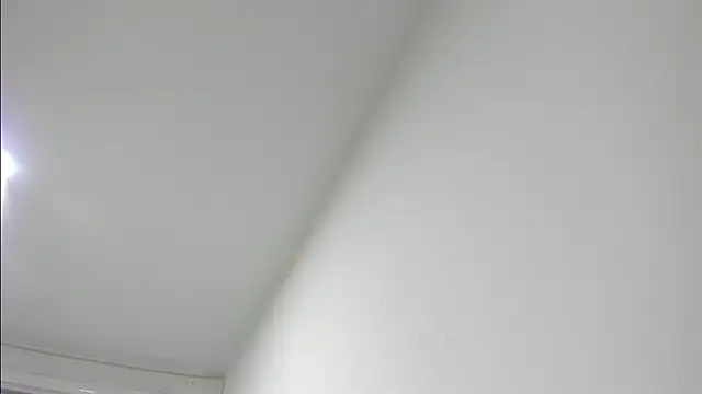 Sara Red X online show from April 6, 3:13 am
