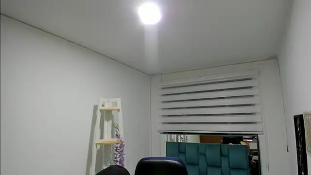 Sara Red X online show from April 7, 3:08 am