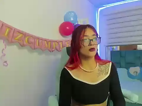 Sara Red X online show from April 15, 5:13 am