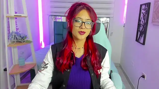 Sara Red X online show from June 10, 3:19 am
