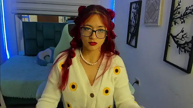 Sara Red X online show from June 14, 3:19 am