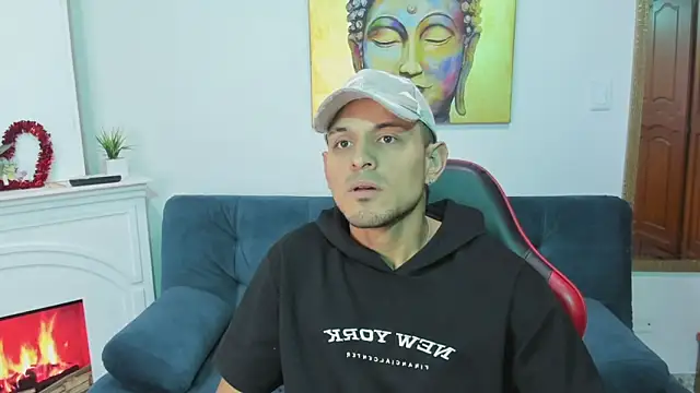 Snapshot of jacob_stonne chatting on April 1, 11:33 am jacob stonne online show from April 1, 11:33 am