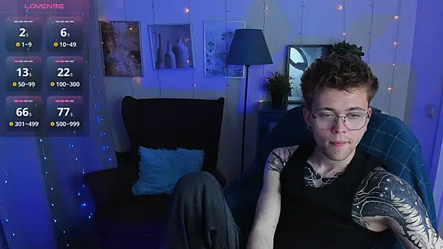 Snapshot of Thomas_Norton chatting on June 27, 8:48 pm Thomas Norton online show from June 27, 8:48 pm