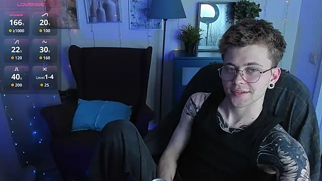 Snapshot of Thomas_Norton chatting on June 26, 9:09 pm Thomas Norton online show from June 26, 9:09 pm