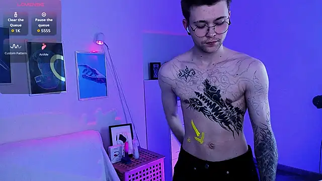 Thomas Norton online show from May 15, 9:02 pm