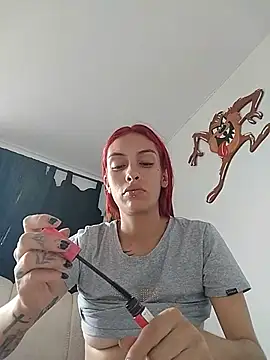 Snapshot of Derieri_Blush chatting on June 30, 4:51 pm Derieri Blush online show from June 30, 4:51 pm